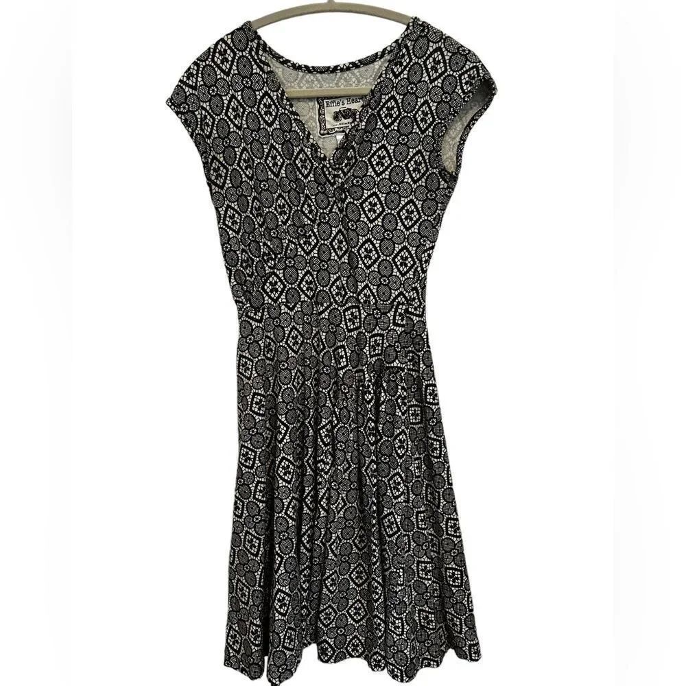 ModCloth Effie’s heart black and off-white lace print dress size extra small